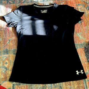 youth XL black Under Armor Fitted Tshirt Heat gear